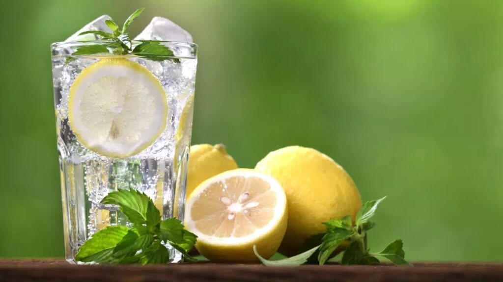 HIDRATAREA, PIERDEREA ÎN GREUTATE ȘI SCĂDEREA STRATULUI ADIPOS !